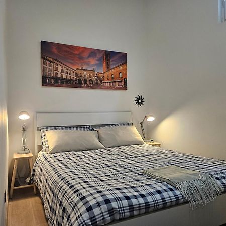 Ciao Belli Flat City Centre And Parking - Appartamento Centrale Con Posto Auto Bergamo Exterior photo