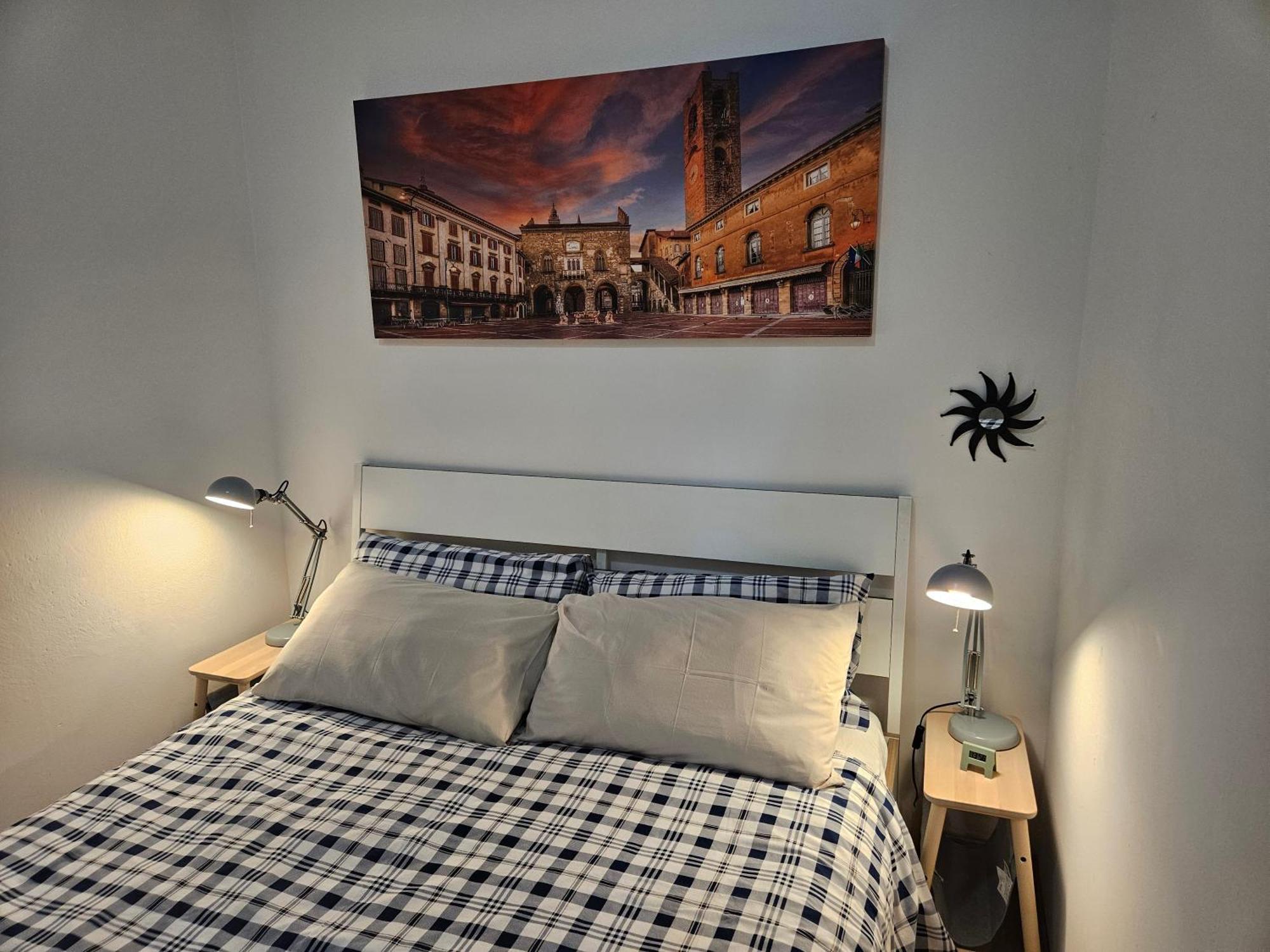 Ciao Belli Flat City Centre And Parking - Appartamento Centrale Con Posto Auto Bergamo Exterior photo